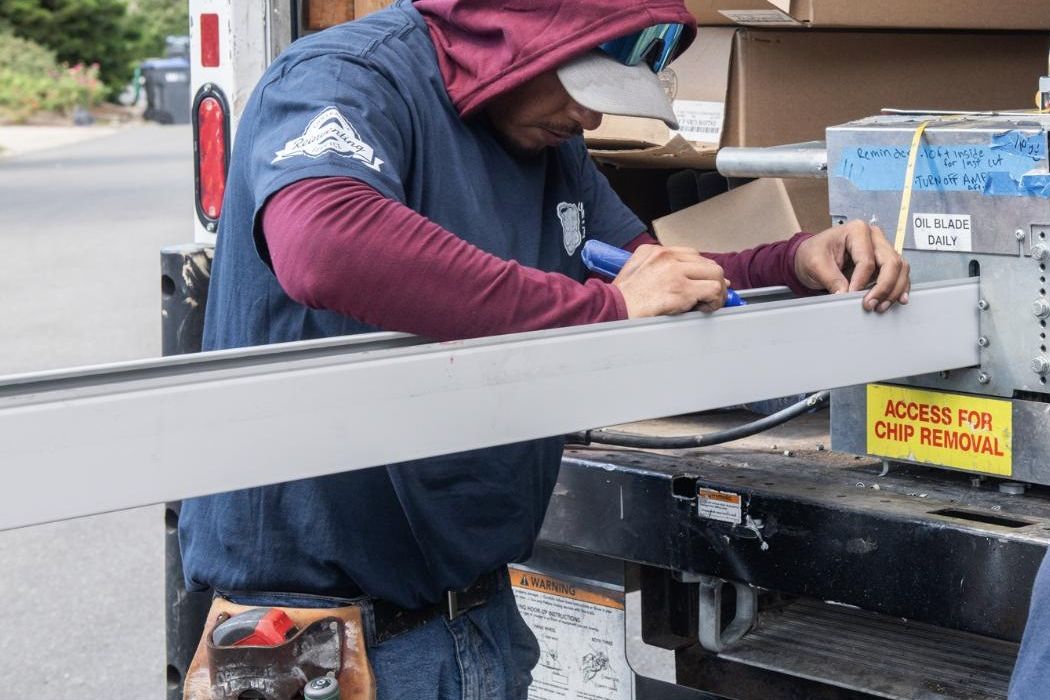 Marking a seamless run at the truck before it goes up